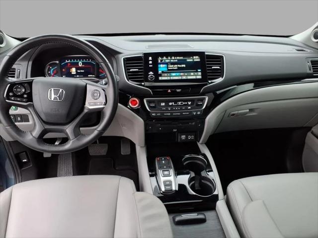 2021 Honda Pilot AWD Touring 8 Passenger