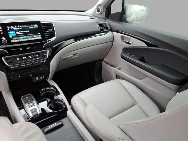 2021 Honda Pilot AWD Touring 8 Passenger