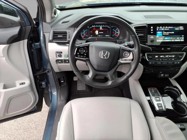 2021 Honda Pilot AWD Touring 8 Passenger