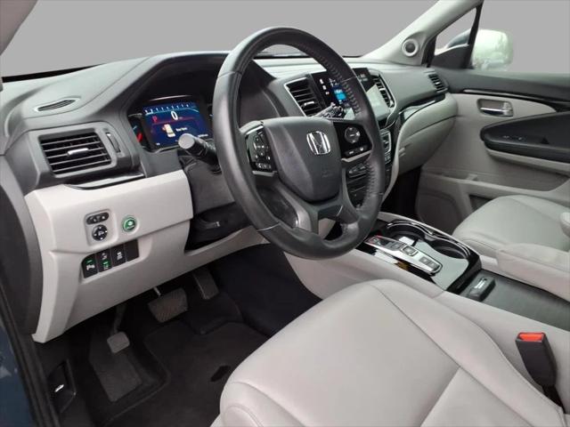 2021 Honda Pilot AWD Touring 8 Passenger
