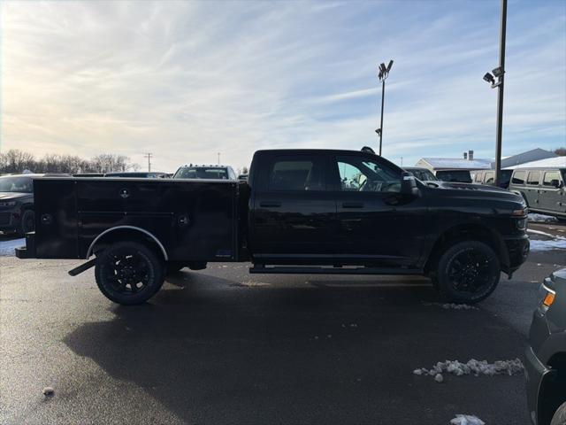 2026 RAM Ram 2500 RAM 2500 BLACK EXPRESS CREW CAB 4X4 8 BOX