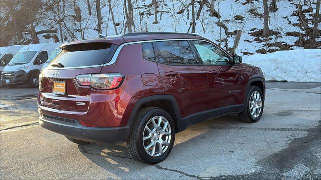 2022 Jeep Compass Latitude Lux 4x4