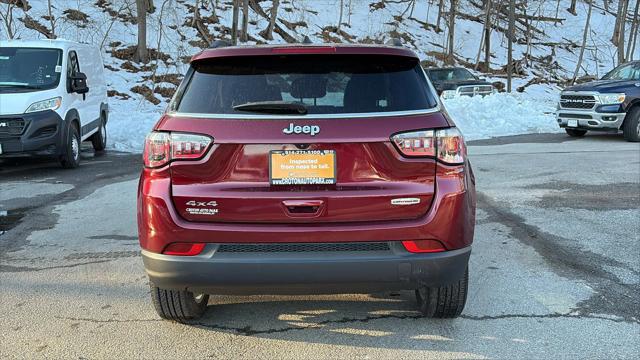 2022 Jeep Compass Latitude Lux 4x4