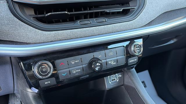 2022 Jeep Compass Latitude Lux 4x4