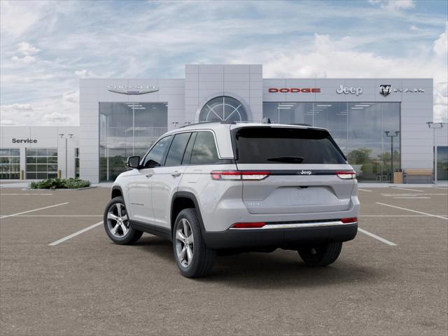 New 2026 Bright White Clear-Coat Exterior Paint Jeep Limited image 46