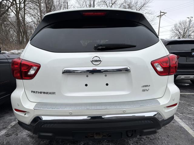 2017 Nissan Pathfinder SV