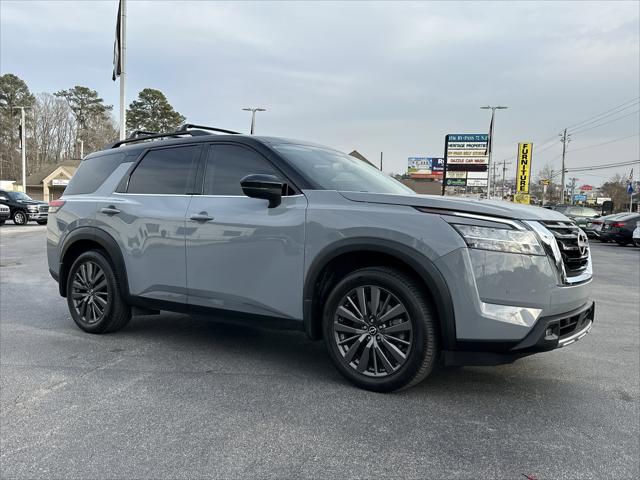 2022 Nissan Pathfinder SL 2WD