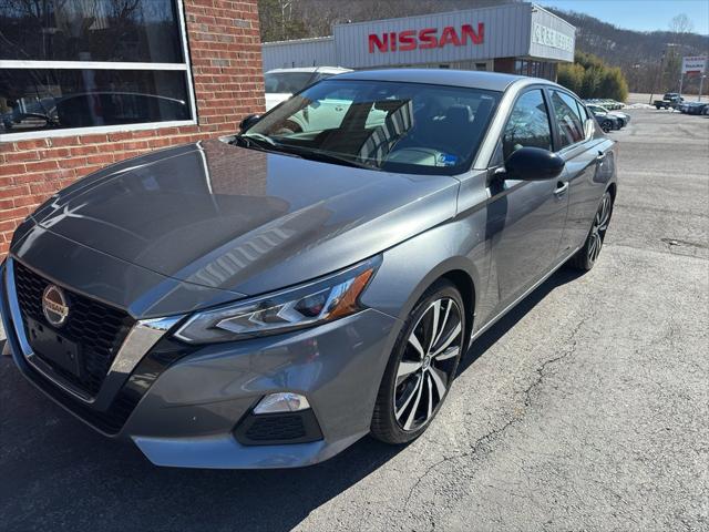 2022 Nissan Altima SR FWD