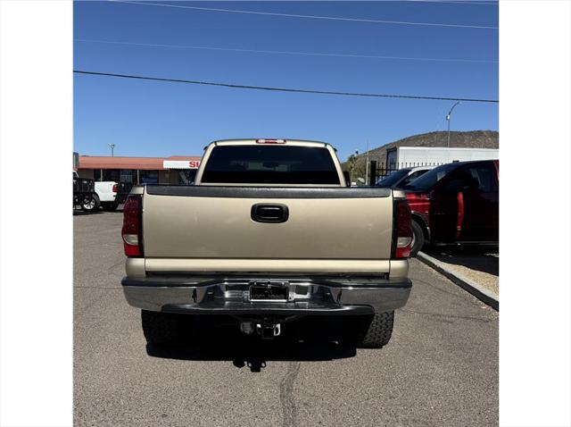 2004 Chevrolet Silverado 2500 LS