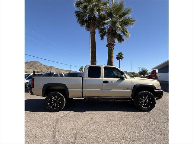 2004 Chevrolet Silverado 2500 LS