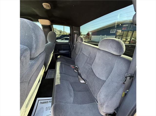 2004 Chevrolet Silverado 2500 LS