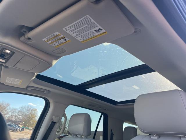 2025 Ford Expedition Platinum MAX