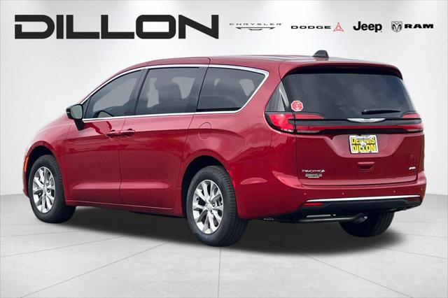 2026 Chrysler Pacifica Select AWD