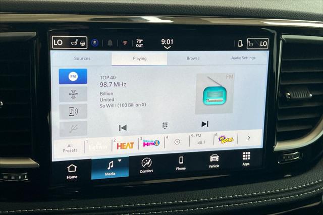 2026 Chrysler Pacifica Select AWD