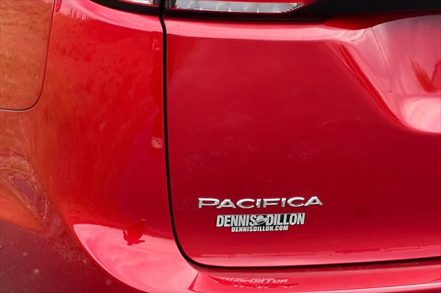2026 Chrysler Pacifica Select AWD