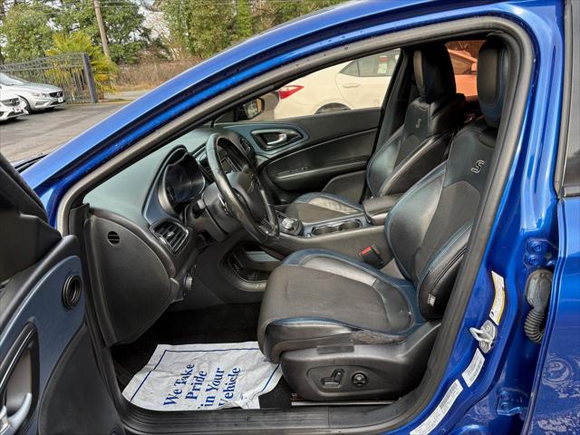 2015 Chrysler 200 S