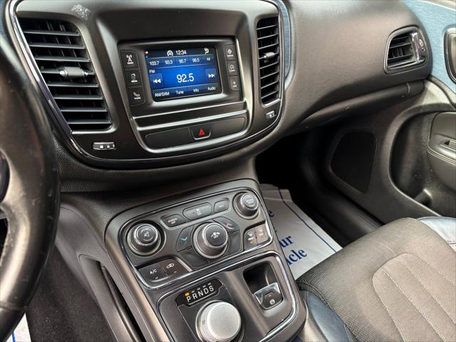 2015 Chrysler 200 S