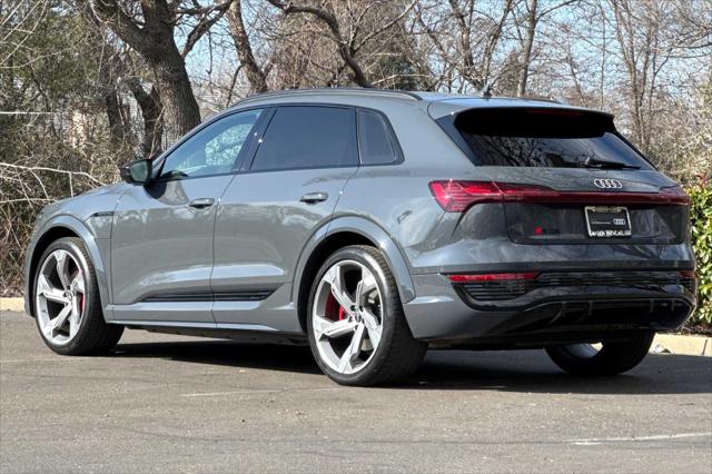 2024 Audi e-tron Prestige quattro