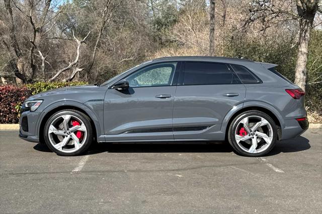 2024 Audi e-tron Prestige quattro