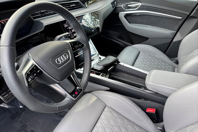 2024 Audi e-tron Prestige quattro