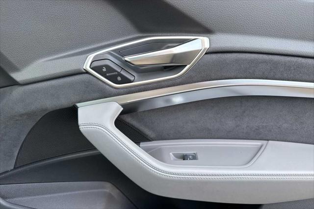 2024 Audi e-tron Prestige quattro