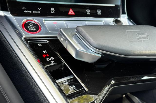 2024 Audi e-tron Prestige quattro