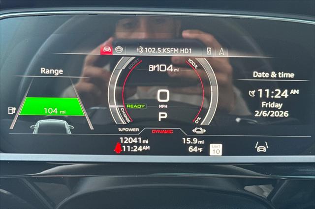 2024 Audi e-tron Prestige quattro