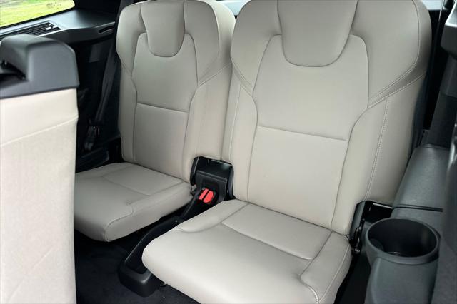 2026 Volvo XC90 Core, B5 AWD Gas (mild hybrid), Gasoline, Bright, 7 Seats