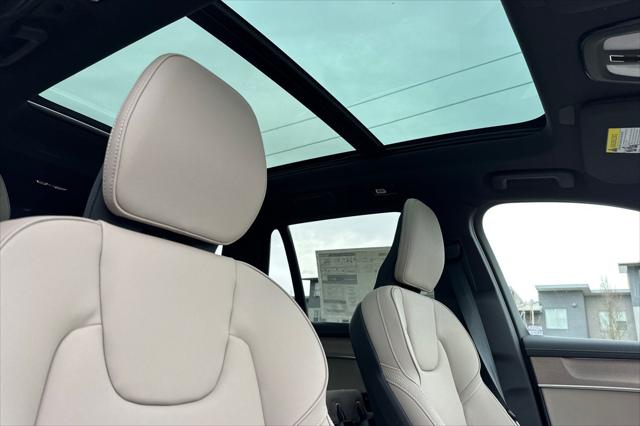 2026 Volvo XC90 Core, B5 AWD Gas (mild hybrid), Gasoline, Bright, 7 Seats