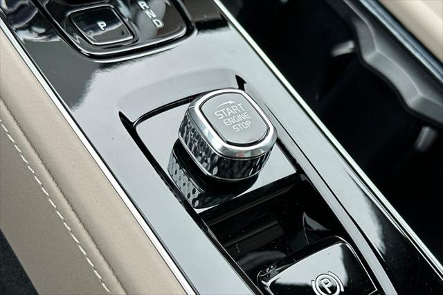 2026 Volvo XC90 Core, B5 AWD Gas (mild hybrid), Gasoline, Bright, 7 Seats
