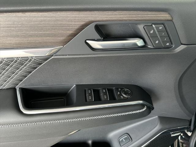 2026 GMC Acadia Denali FWD