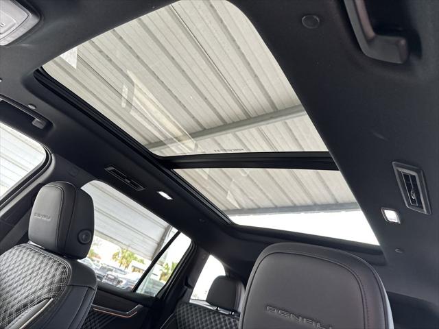 2026 GMC Acadia Denali FWD
