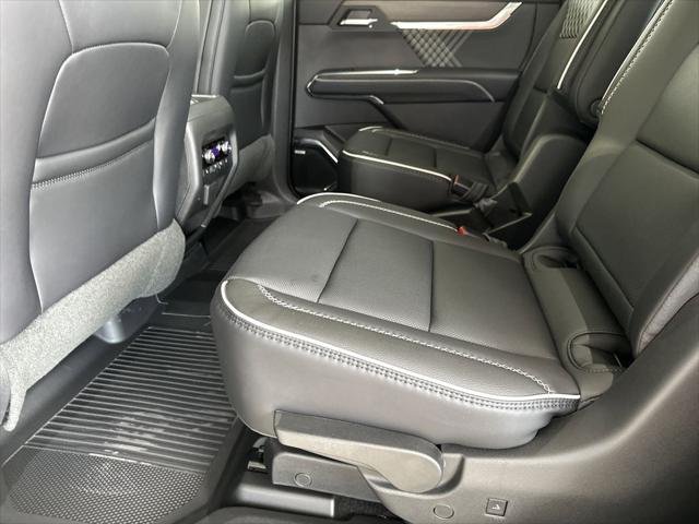 2026 GMC Acadia Denali FWD
