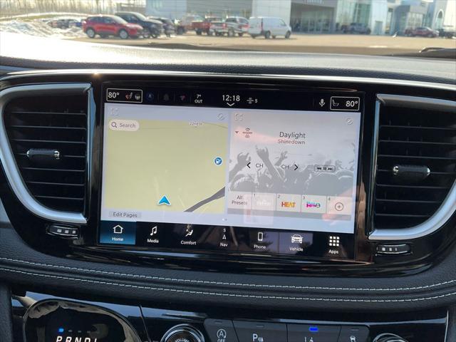 2026 Chrysler Pacifica Select AWD