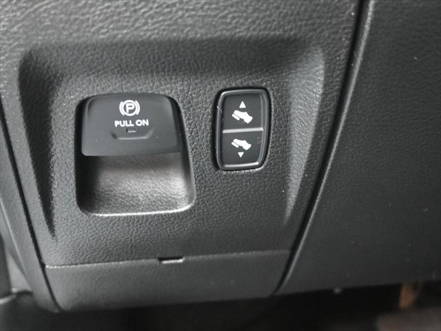 2021 Ram 1500 Big Horn Crew Cab 4x4 5'7" Box