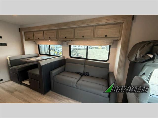 2026 Ford E-450 Cutaway Unknown