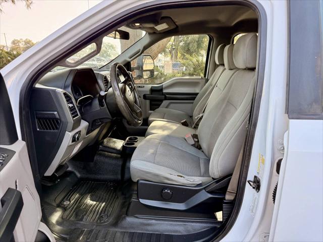 2017 Ford F-250 XLT 4x2 4dr Crew Cab 8 ft. LB Pickup