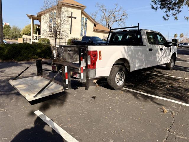2017 Ford F-250 XLT 4x2 4dr Crew Cab 8 ft. LB Pickup