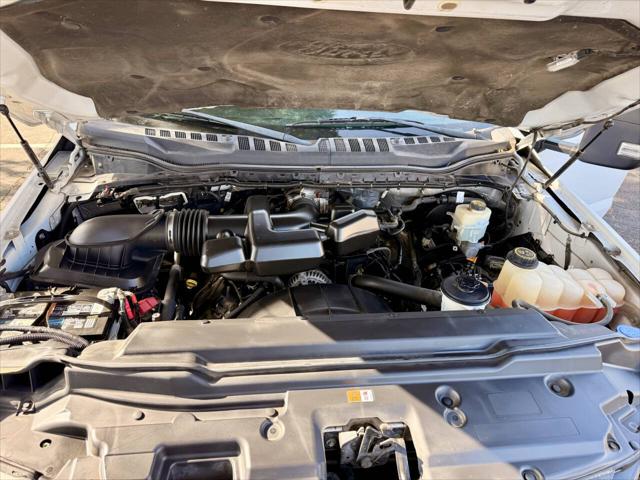 2017 Ford F-250 XLT 4x2 4dr Crew Cab 8 ft. LB Pickup