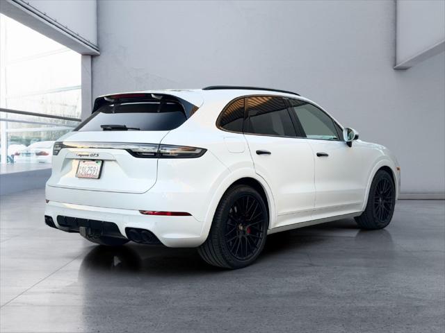 2021 Porsche Cayenne GTS