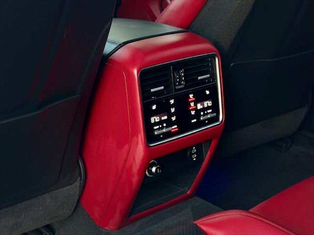 2021 Porsche Cayenne GTS