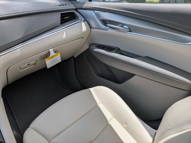 2026 Cadillac XT5 Premium Luxury FWD