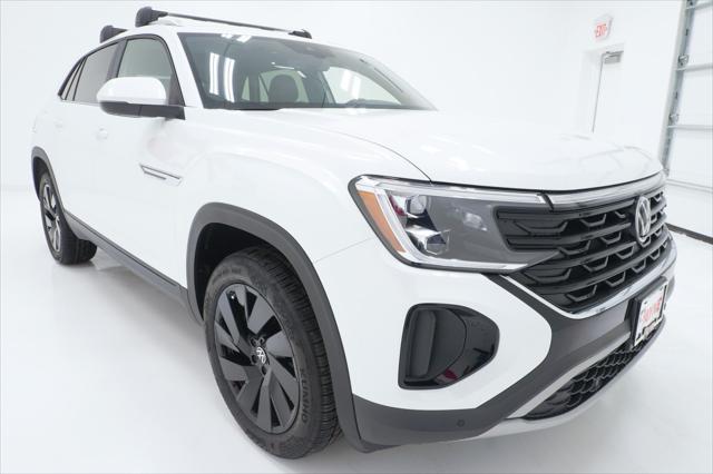 2026 Volkswagen Atlas Cross Sport SE with Technology