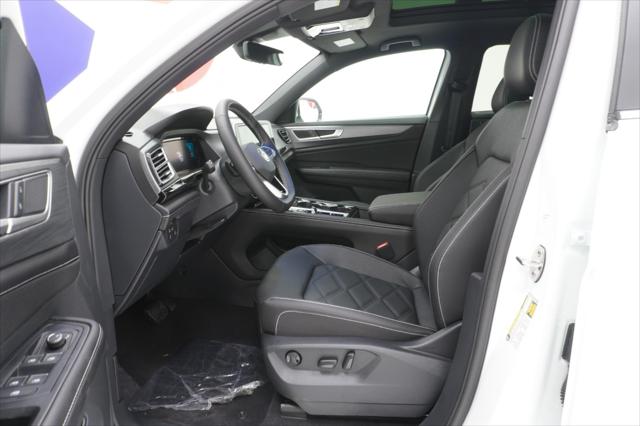 2026 Volkswagen Atlas Cross Sport SE with Technology