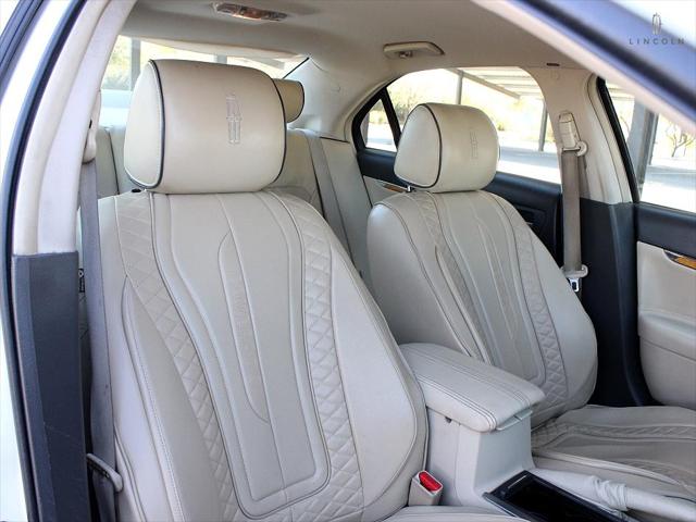 2012 Lincoln MKZ Unknown
