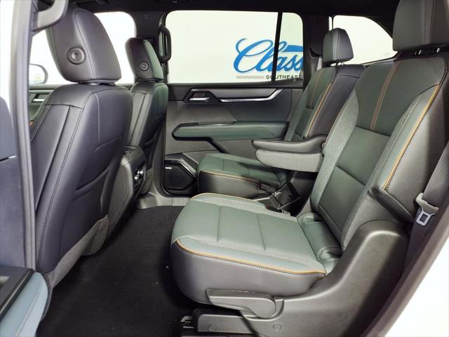2026 GMC Acadia AT4 AWD