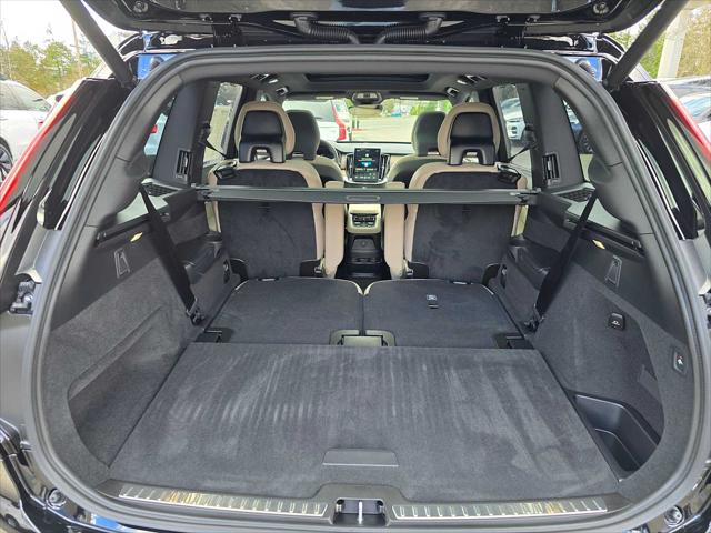 2026 Volvo XC90 Plug-In Hybrid Ultra, T8 AWD, Electric/Gasoline, Bright, 6 Seats