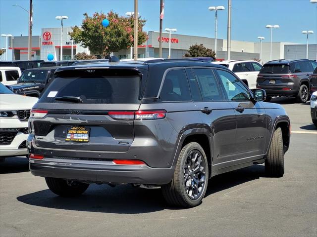 2026 Jeep Grand Cherokee Summit 4x4
