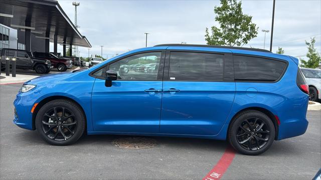 2026 Chrysler Pacifica PACIFICA LIMITED