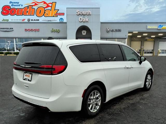 2026 Chrysler Pacifica PACIFICA SELECT